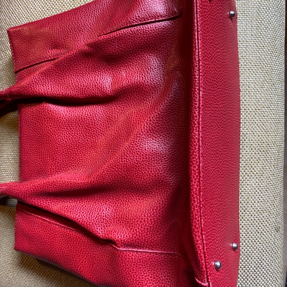 JP Tod's Handbag genuine red leather, suede lining, 2 handles, brass feet. Italy - Picture 3 of 14